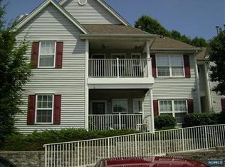4803 Tudor Dr, Pompton Plains, NJ 07444