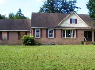 2208 Sawyer Ln, Florence, SC 29501