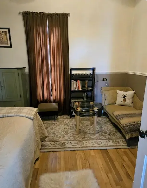 2 bed, 1004 sqft, $700 — Photo 2