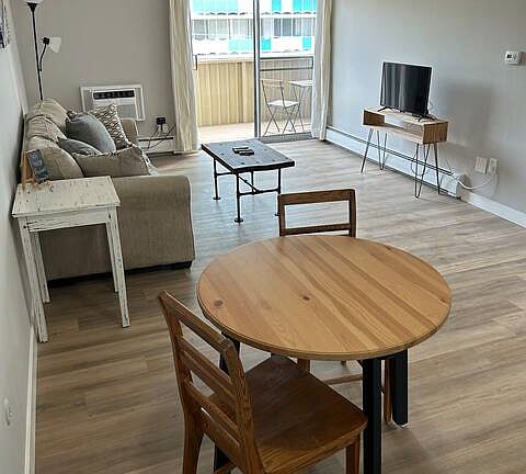 2nd image of 4110 E Hale Pkwy #3K