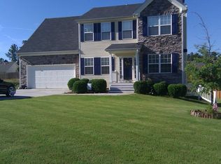 850 Creek Cove Way, Loganville, GA 30052