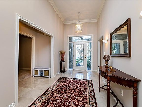 3rd image of 4009 Knollwood Ln