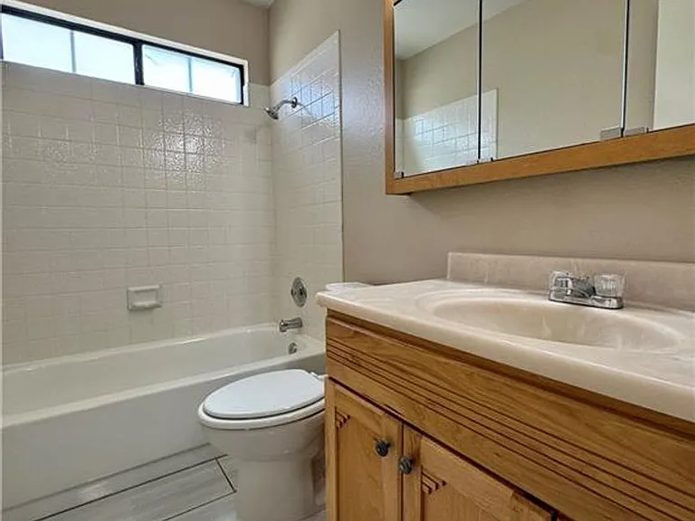 8621 Lyla Rae Cir — Photo 25