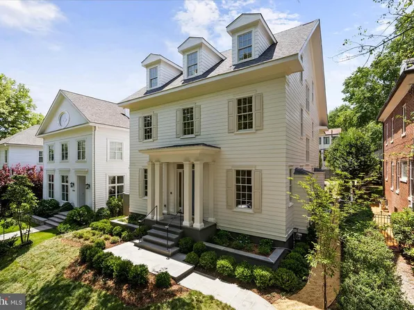 2604 36th St NW, Washington, DC 20007