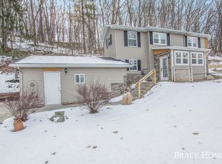 5150 Coit Ave NE, Grand Rapids, MI 49525