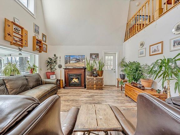 3rd image of 8504 Berrybrook Dr