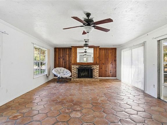 2nd image of 1850 25th Ave
