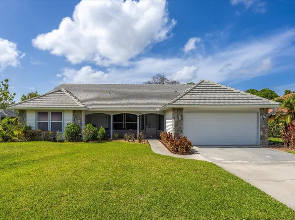 1341 SW Maplewood Drive, Port St Lucie, FL 34986