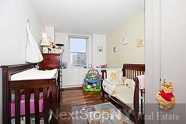 Sold by NextStopNY | media 6