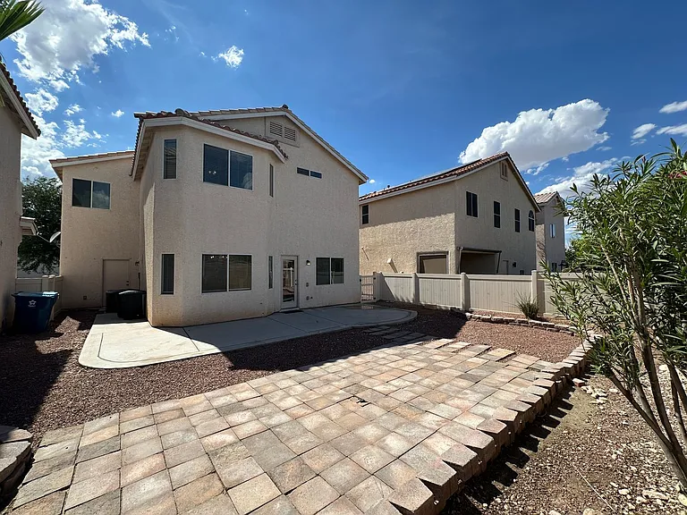 9442 Marshall Creek St — Photo 23