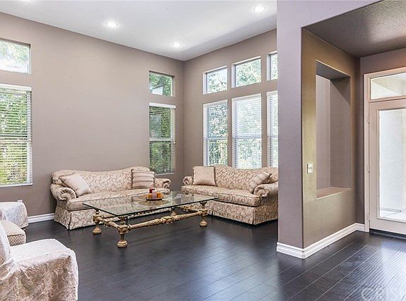 4th image of 7317 Easthaven Ln