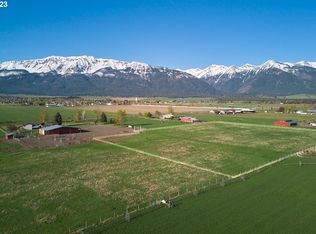 Walker Ln, Joseph, OR 97846