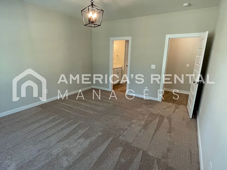 459 Troubadour Ln — Photo 12