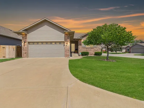 406 S Nineiron Ct, Wichita, KS 67235