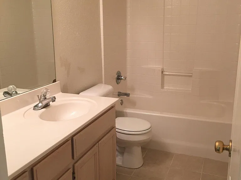 2nd Bathroom