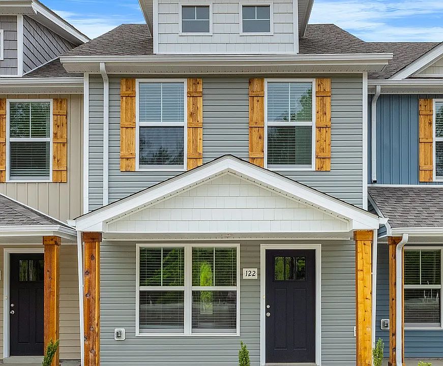 Welcome home to 122 Quarry Drive
