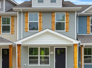 122 Quarry Point Dr, Clarksville, TN 37043