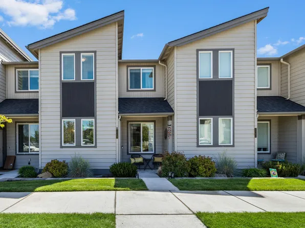 2564 NE Purcell Blvd, Bend, OR 97701