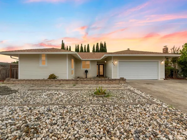 401 Danrose Dr, American Canyon, CA 94503
