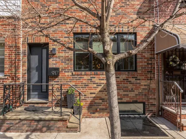 917 Cross St, Philadelphia, PA 19147