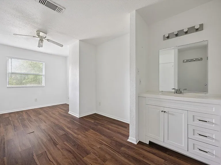 768 Memorial Mews St #1 — Photo 9