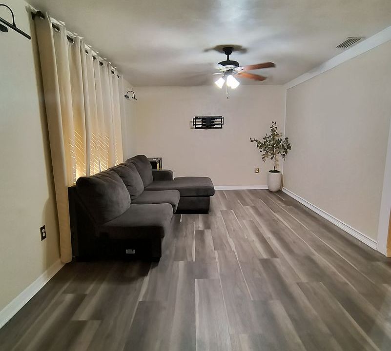 1st image of 602 34th St NW