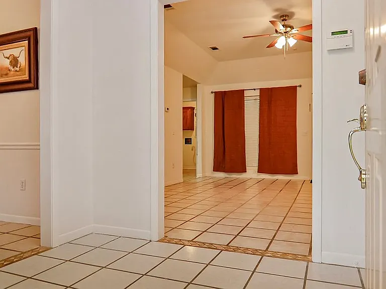 308 Echo Ln — Photo 10