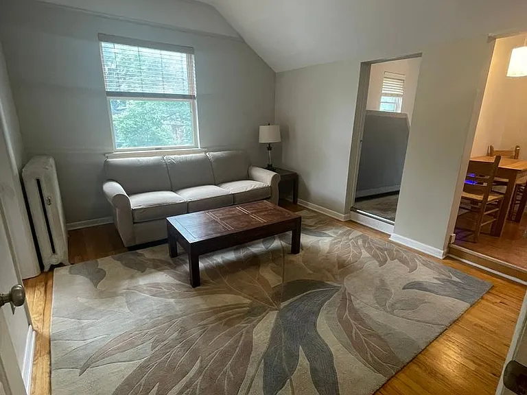 544 S 5th Ave — Photo 5