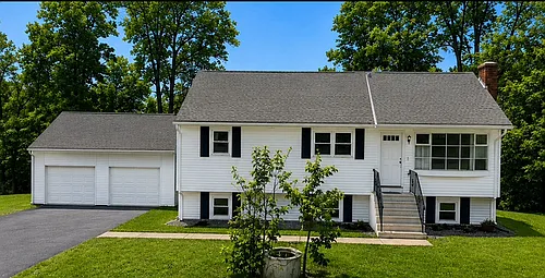 54 Muir Ave Photo 1