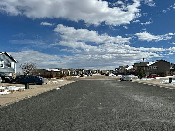 5th image of 426 E 28th Street Rd