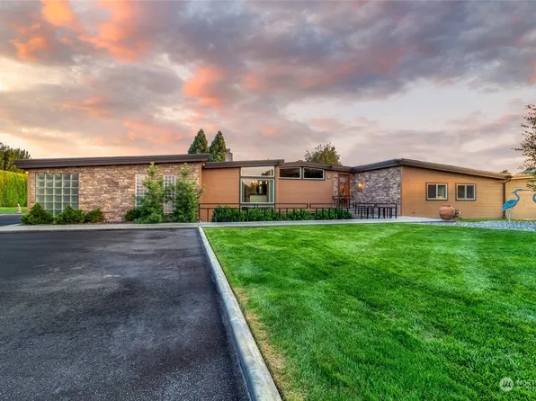 1215 Country Club Road, Walla Walla, WA 99362