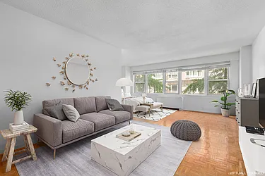 520 East 81st Street #3G image 1 of 4