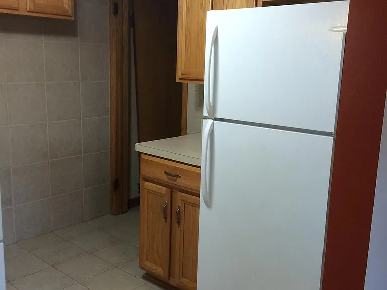 247 Schrop Ave — Photo 3