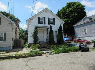 6 Palfrey Pl, Providence, RI 02909