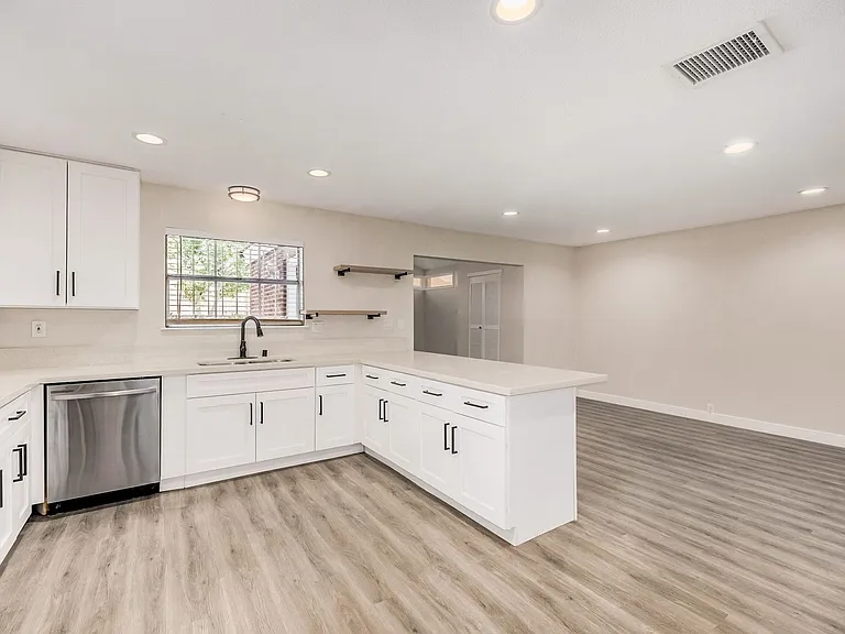 850 Tam O Shanter — Photo 13