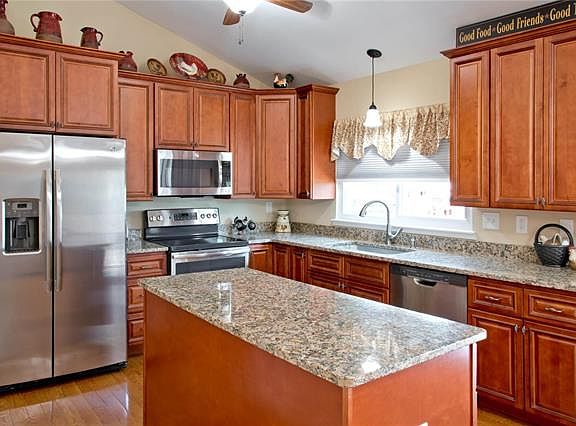 5th image of 16623 Westglen Farms Dr