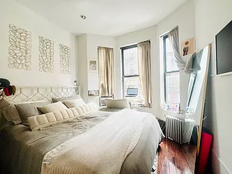 Rented by Nolita Group