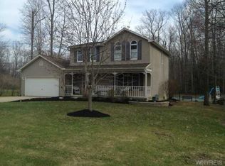 80 Old Orchard Ln, Orchard Park, NY 14127