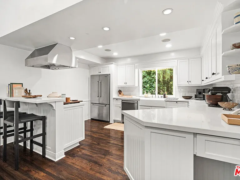 2107 El Roble Ln — Photo 13