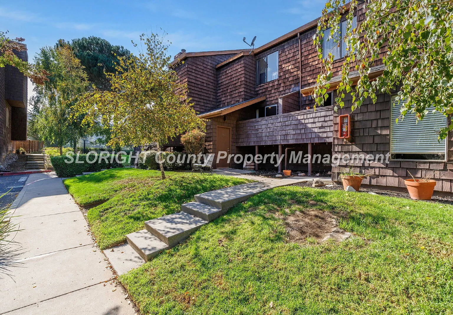 2 bed, 1.5 bath, 1125 sqft, $3,200 — Photo 4
