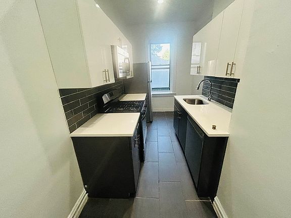 3rd image of 2157 Ocean Ave APT 1G