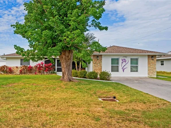 1782 Coconut Dr, Venice, FL 34293