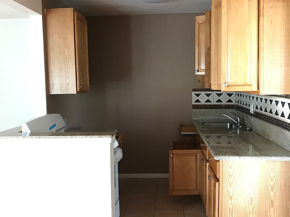 1st image of 207 S Lillie Ave APT 1
