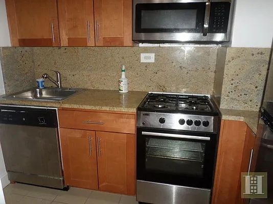 Rented by Halstead Real Estate | media 4