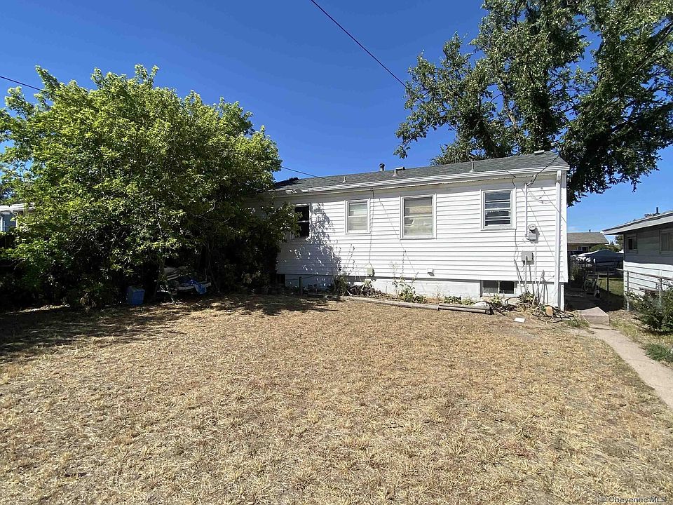 2nd image of 2717 E 12th St