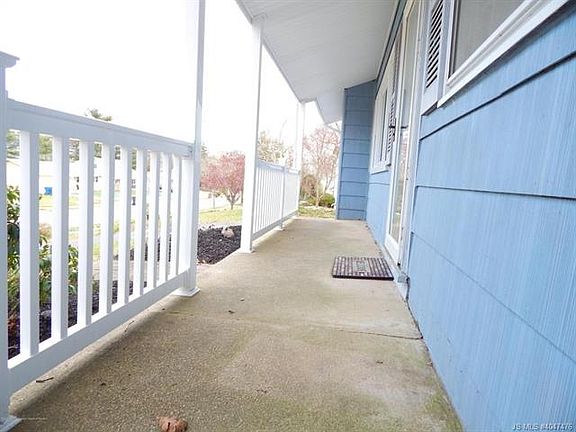 5th image of 913 Stafford Dr