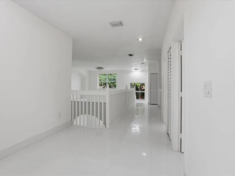 3802 SW 165th Ter — Photo 38