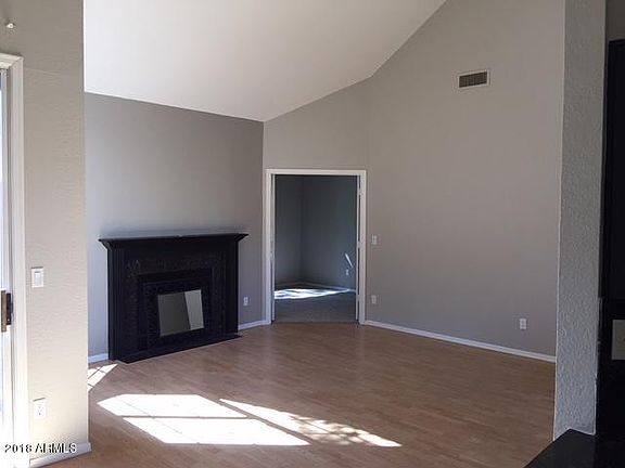 3rd image of 1633 E Lakeside Dr Unit 10