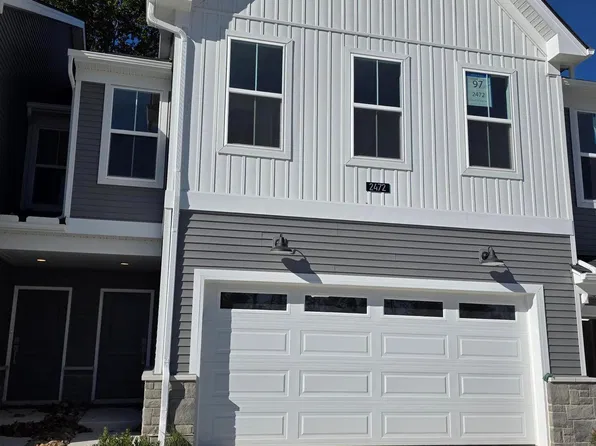 2472 Celeste Cir, Orion Township, MI 48360