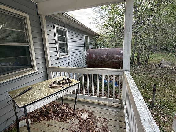 4th image of 23405 White House Rd